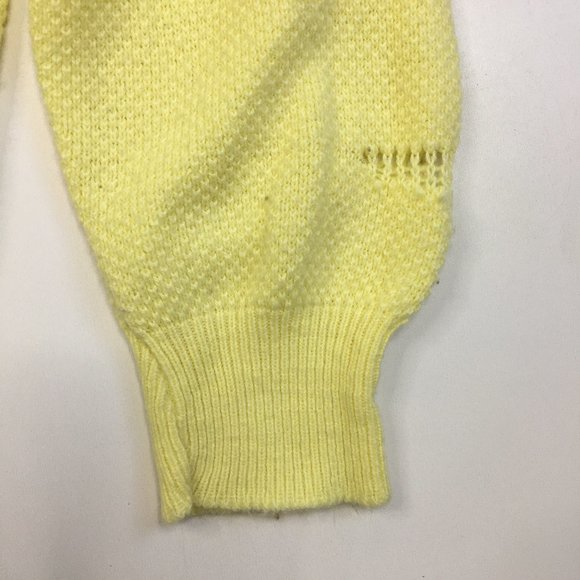 Vintage LACOSTE IZOD Yellow Soft Orlon Acrylic Textured Knit Pullover Sweater - Picture 10 of 12